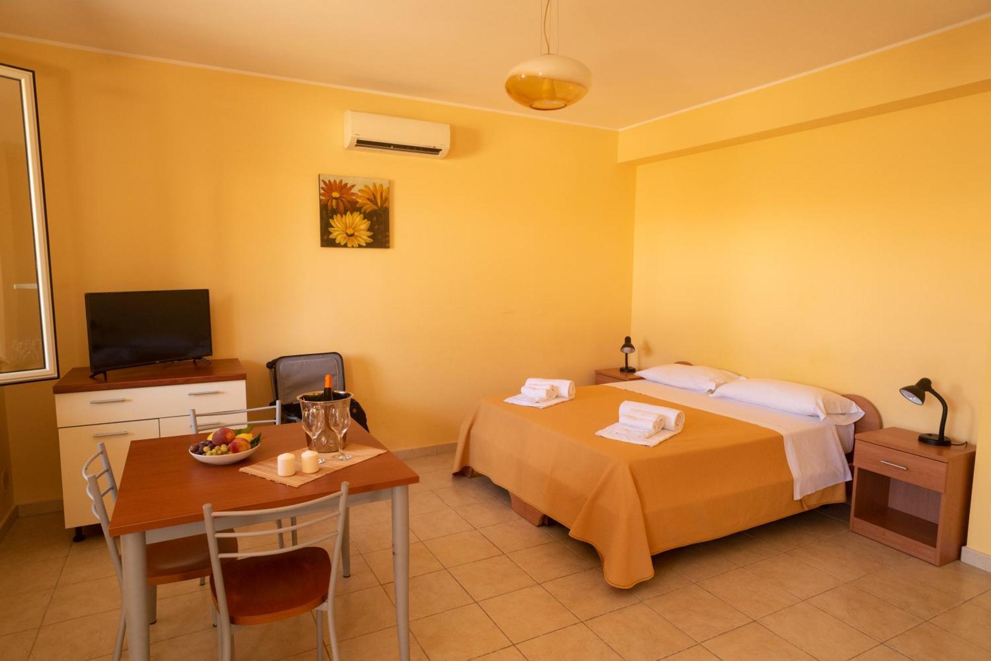 Medimare Residence Club Патти Экстерьер фото