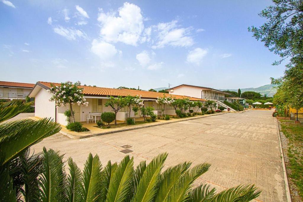 Medimare Residence Club Патти Экстерьер фото